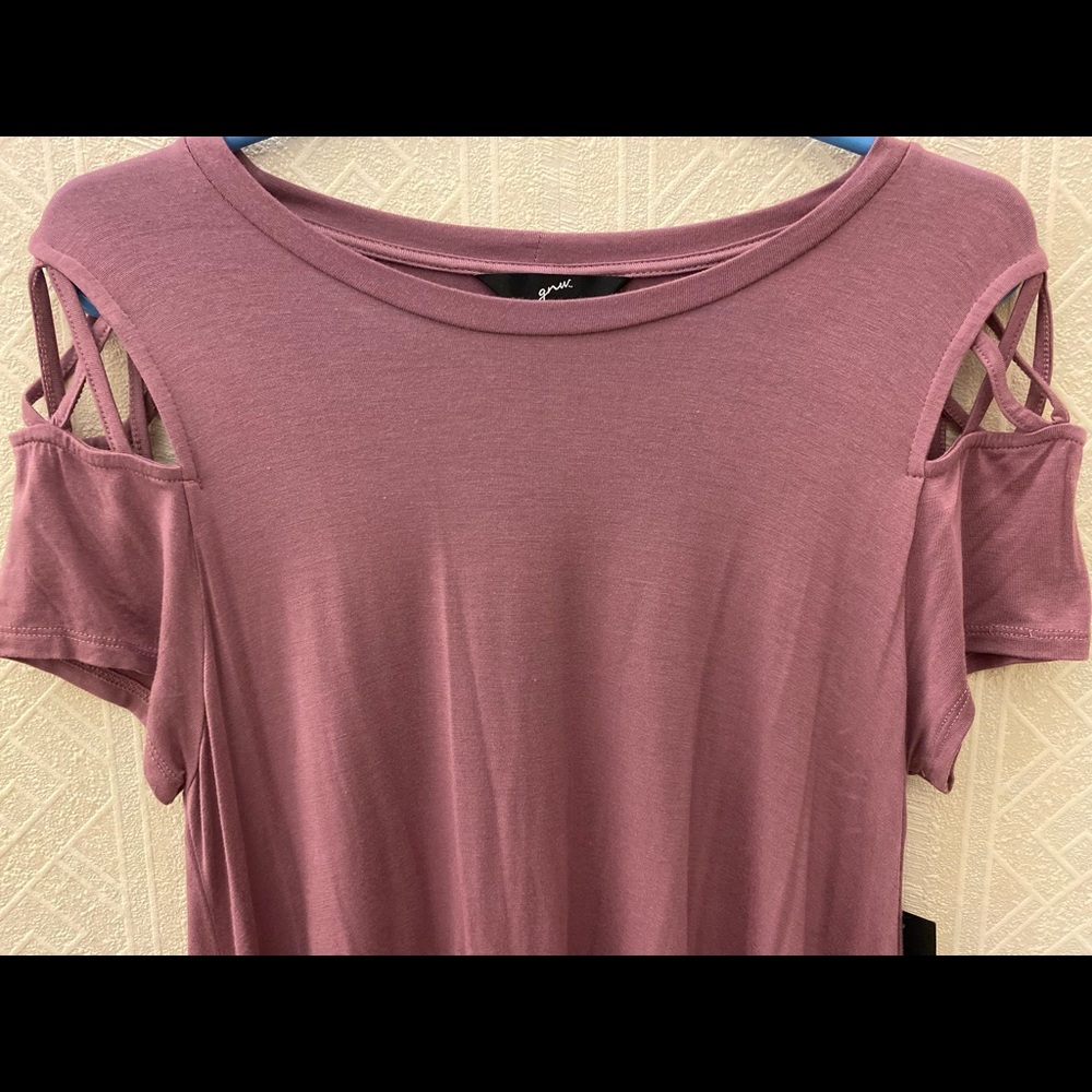 Mauve open-shouldered loose fit top NWT